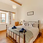 3 Bed In Oc-93090 Feriehus