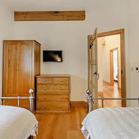 3 Bed In Ulverston Oc-93090 Holiday home