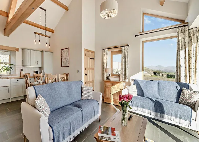 3 Bed In Ulverston Oc-93090 *