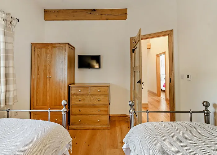 3 Bed In Ulverston Oc-93090 Holiday home