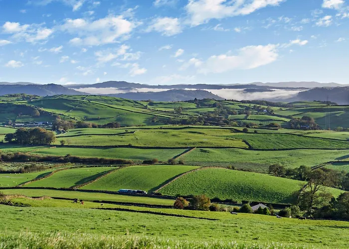 3 Bed In Ulverston Oc-93090 *